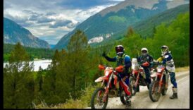 المغامرة في انتظارك: إثارة الطرق الوعرة على الدراجات النارية ذات الرياضة المزدوجة