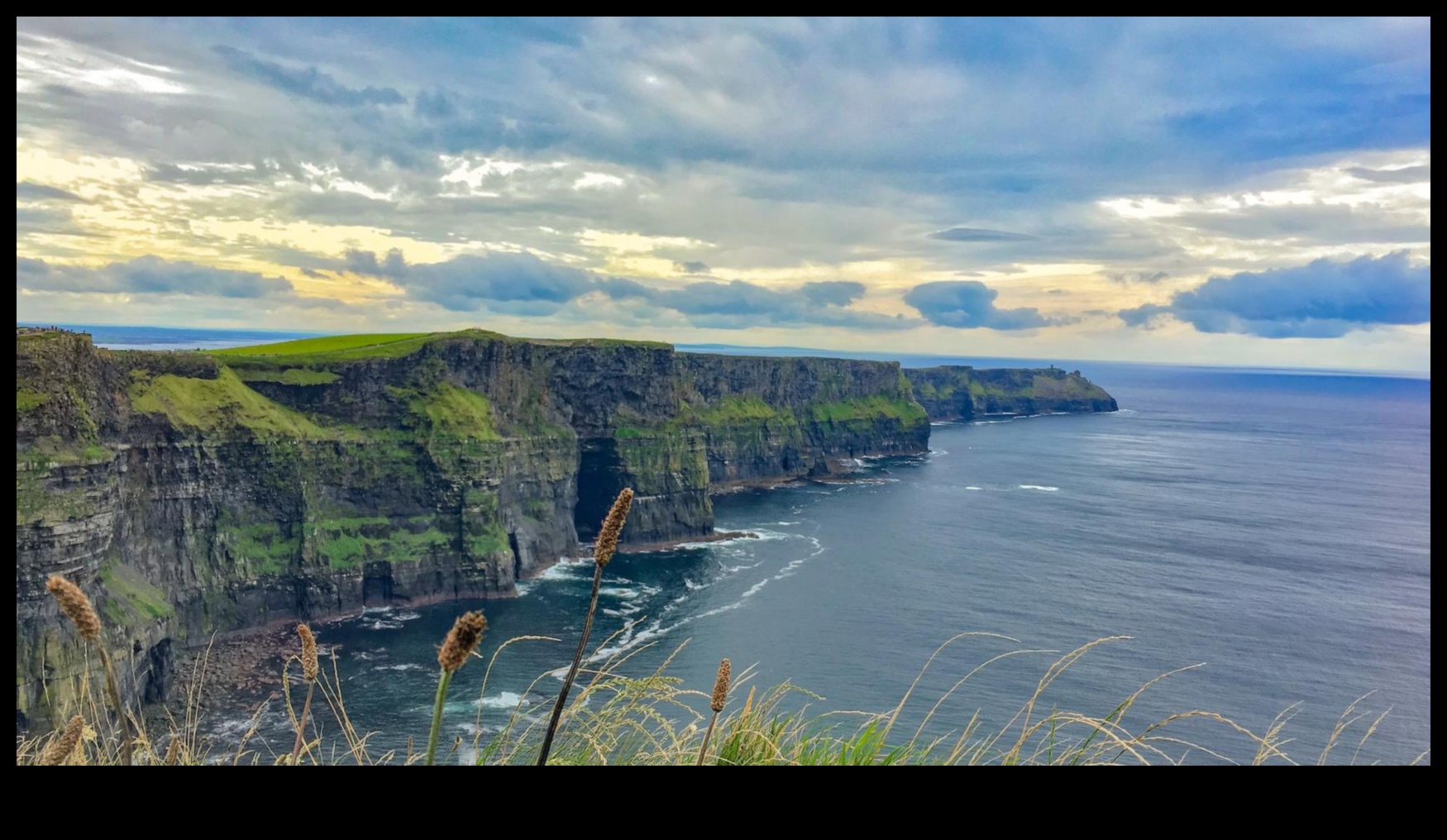 أرض الأحلام: رحلة بصرية عبر المناظر الطبيعية الحالمة