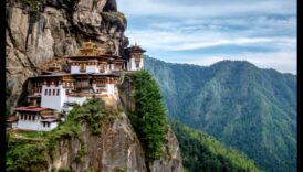 المحيط ربما الأكثر ملحمية على الأرض 4 مناظر طبيعية ملحمية: رحلة بصرية عبر المناظر الطبيعية