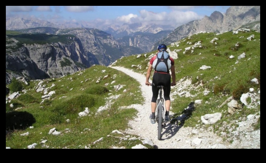 المستكشفون الصديقون للبيئة: مغامرات ركوب الدراجات للحفاظ على الطبيعة