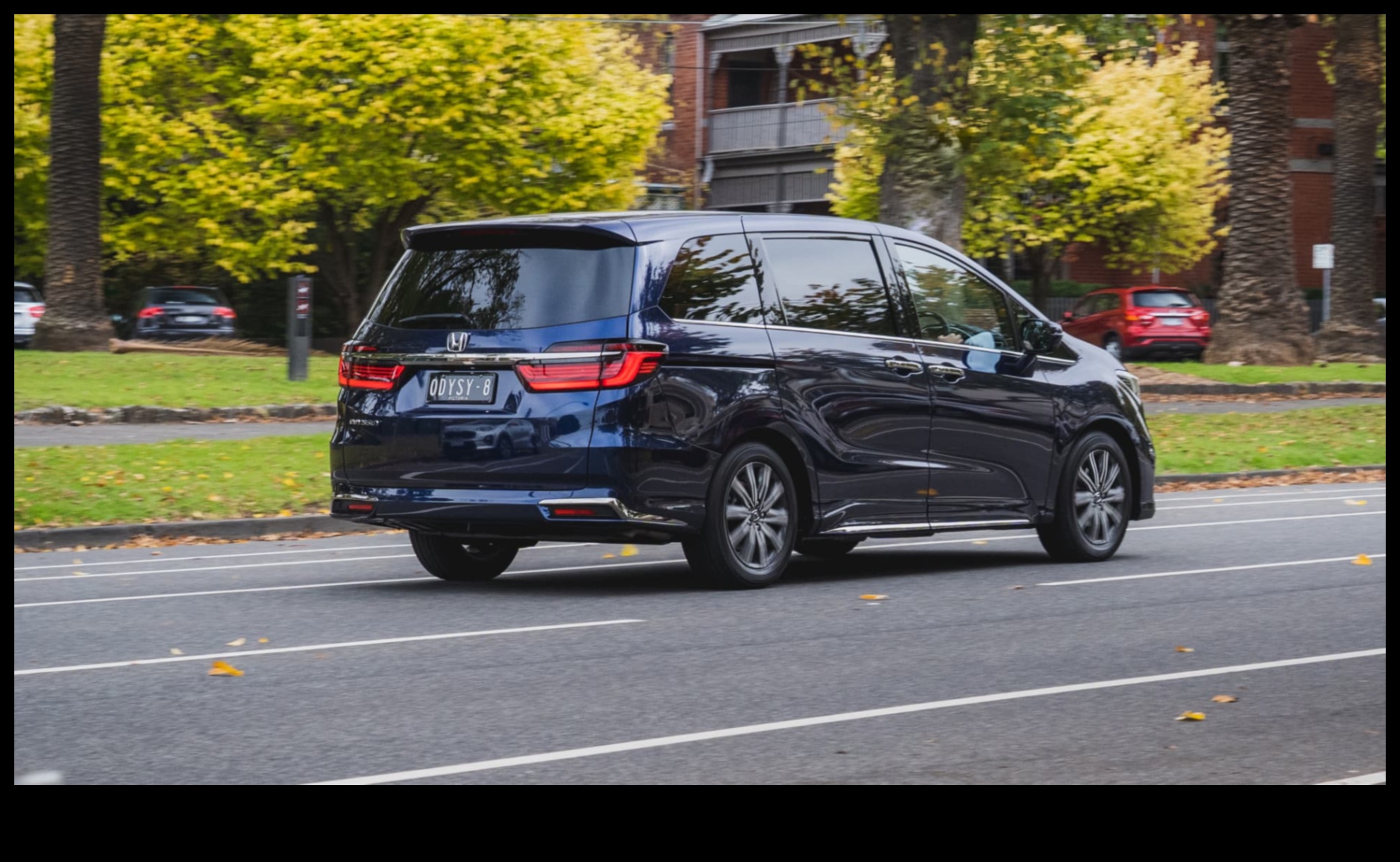 أوديسي سيارات الدفع الرباعي: رحلات واكتشافات في عالم المركبات المساعدة