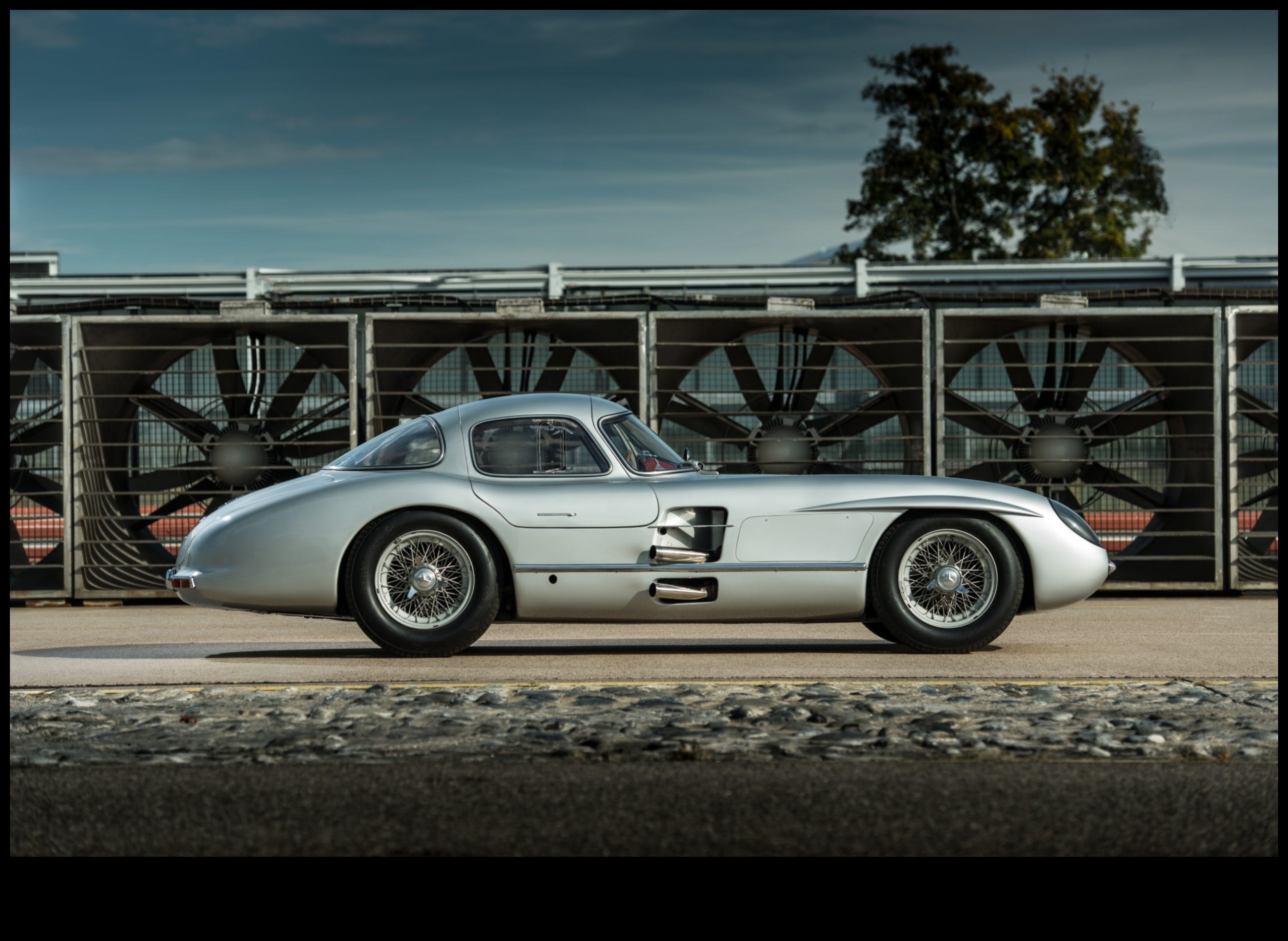 تراث الرفاهية: السيارات الكلاسيكية والسعي الخالد للأناقة