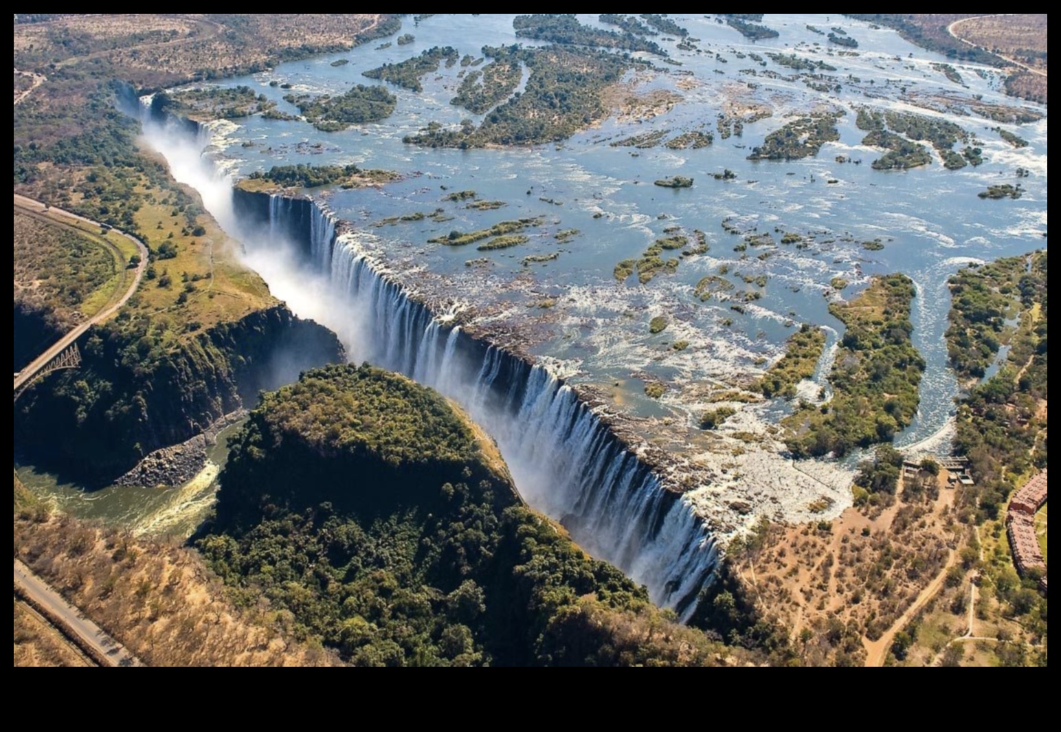 عجائب العالم: رحلة عبر المناظر الطبيعية المذهلة
