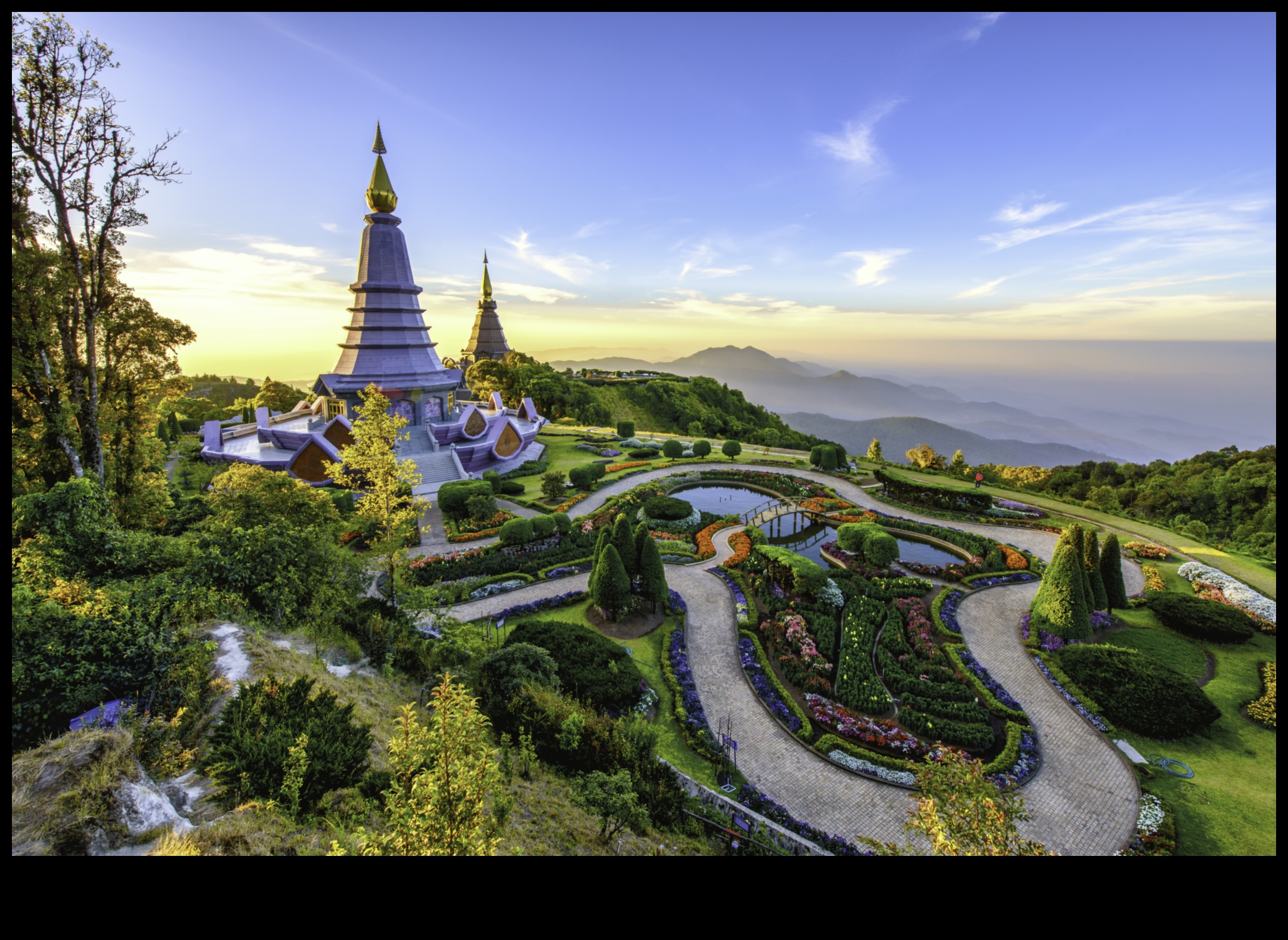 تجاور الرحلة: وجهات النظر المتناقضة وجواهر مشاهدة المعالم السياحية