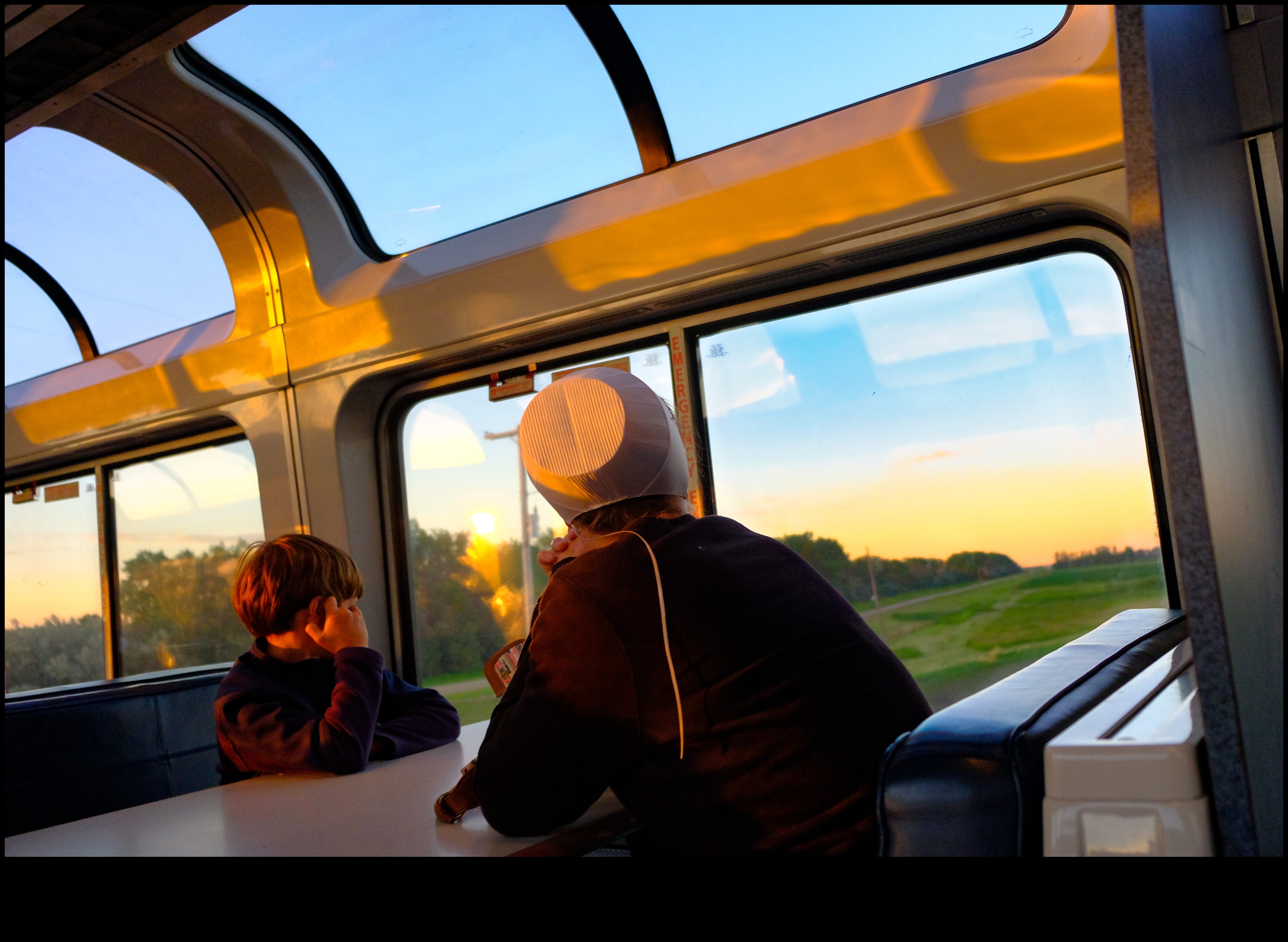 حكايات النقل العام: الرحلات والاكتشافات في الرحلات الجماعية