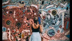 فسيفساء تاريخية: تجميع العجائب الثقافية معًا