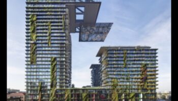 ناطحة سحاب تزهر: رفع الجمال مع البستنة العمودية