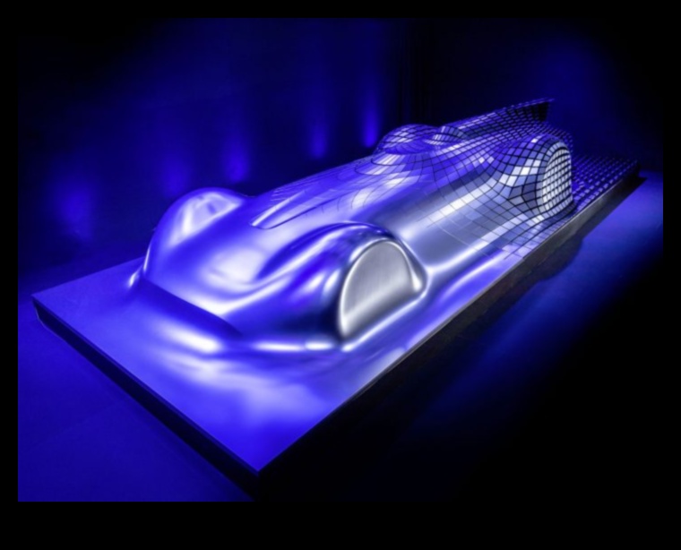 منحوتة إلى الكمال: جماليات روائع السيارات الفاخرة