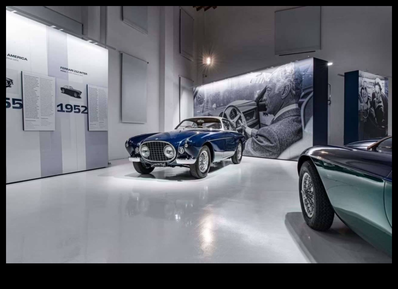 منحوتة إلى الكمال: جماليات روائع السيارات الفاخرة