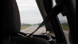 الآلات الدقيقة: السيارات الرياضية وعلم المناولة