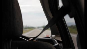 الآلات الدقيقة: السيارات الرياضية وعلم المناولة